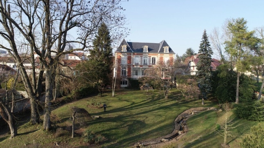 Photos 17 - Prestigious - Department Aisne (02), CHATEAU THIERRY center, 1850 residence of 600 m² of living space and enclosed