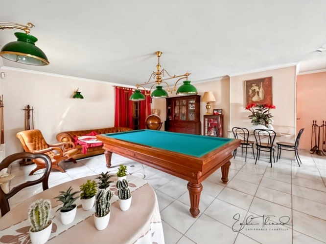 Photos 10 - Prestige - Propriete à vendre 5 pièces proche de SENLIS (60) - 3 chambres possibilité 4 - Jardin 2100m2 avec Piscine - A1 à 10 min / CDG 20 min / Ecoles privées et publiques / Commodités