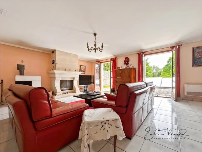 Photos 12 - Prestige - Propriete à vendre 5 pièces proche de SENLIS (60) - 3 chambres possibilité 4 - Jardin 2100m2 avec Piscine - A1 à 10 min / CDG 20 min / Ecoles privées et publiques / Commodités
