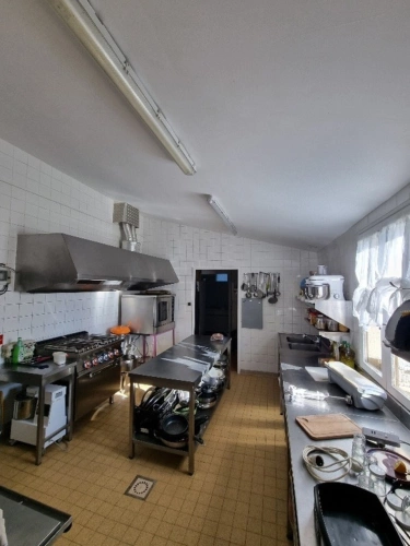 Photos 5 - Prestige - LA PALUD SUR VERDON Gite avec cuisine professionnelle, piscine et  Visite 3 et 4 juillet 7 et 8 aout