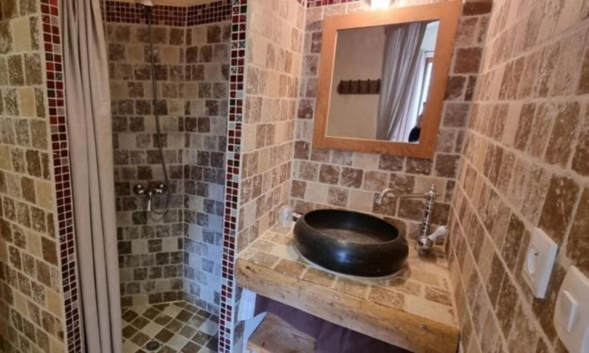 Photos 13 - Prestige - LA PALUD SUR VERDON Gite avec cuisine professionnelle, piscine et  Visite 3 et 4 juillet 7 et 8 aout