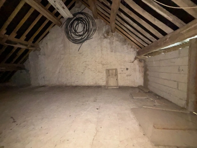 Photos 11 - Touristique - grange à vendre 3 pièces de 200 m²  VERDELOT (77)