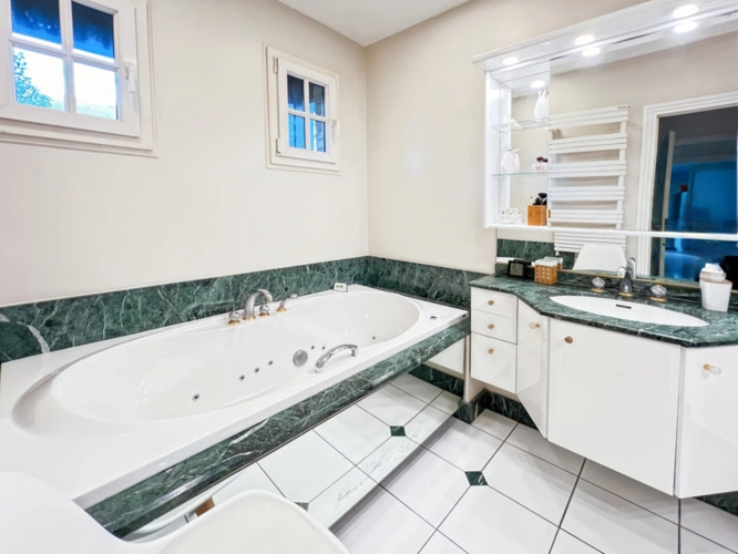 Photos 22 - Prestige - A VENDRE PROPRIÉTÉ - ISQUES (62)  - 10 PIÈCES - PISCINE COUVERTE CHAUFFÉE - TERRAIN 1272 M2  CLOS -
