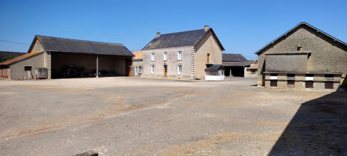 Photos 3 - Touristique - Ferme à vendre 7 pièces  Villeneuve ASSAIS LES JUMEAUX (79)