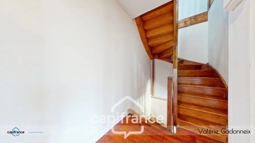 Photos 8 - Prestige - Gensac-La-Pallue, à vendre, Maison de Maître, en pierre, 6 chambres, piscine, grange de 118 m2, le tout sur une parcelle cadastrée de 1314 m2