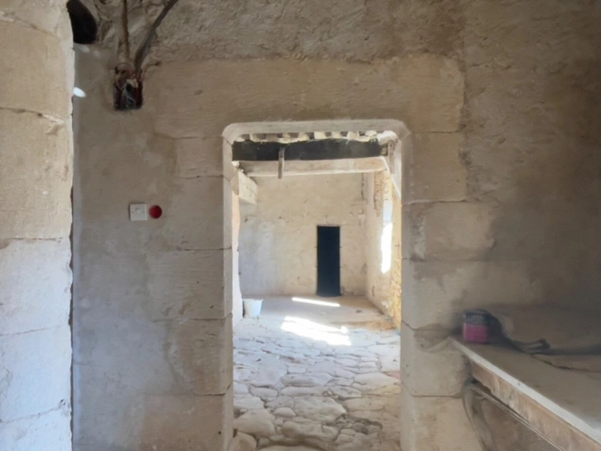 Photos 21 - Prestige - À VENDRE – Château à rénover sur domaine de 100 hectares