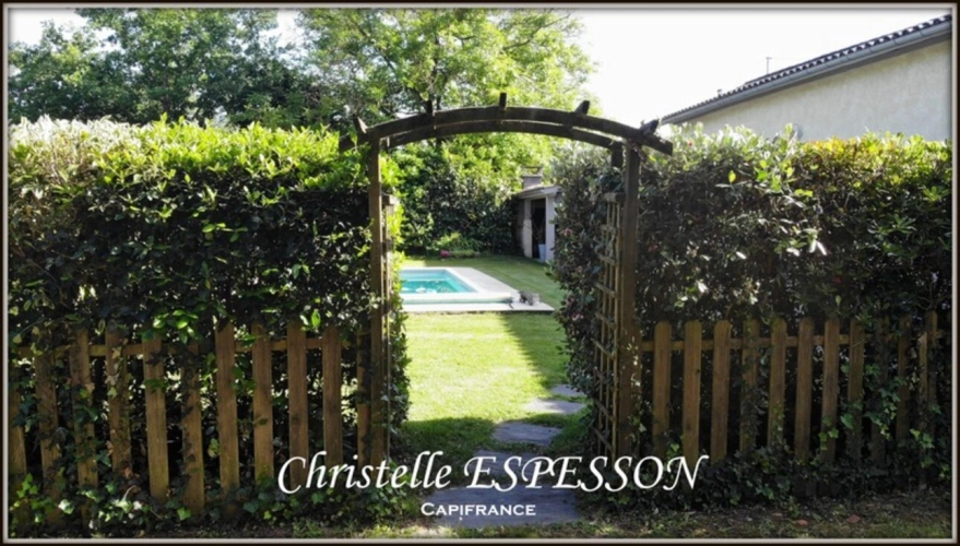 Photos 25 - Prestigious - MAGNIFICENT 205 M2 8-ROOM FARMHOUSE IN FOURQUES SUR GARONNE