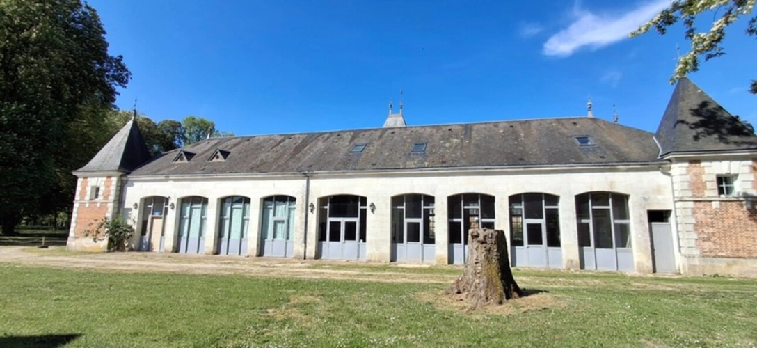 Photos 4 - Prestige - Château du XVIIIème à 1h10 de Paris. Conçu pour accueillir activités professionnelles et vie familiale indépendante