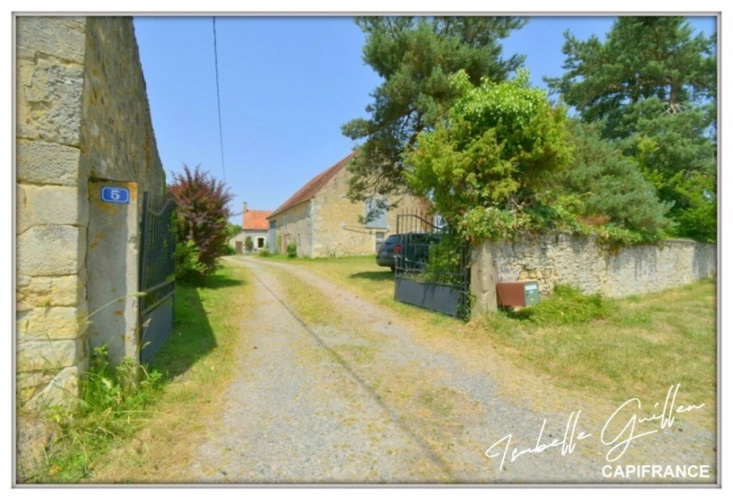 Photos 27 - Touristique - Proprieté à vendre 2 pièces SAINT CHRISTOPHE EN BOUCHERIE (36)