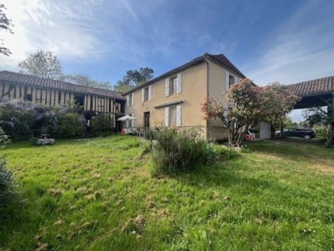 Photos 9 - Prestige - PLAISANCE DU GERS-MARCIAC, AUTHENTIQUE PROPRIETE RURALE 2 hecataressans voisin, sans vis à vis, un peu cachée et pourtant avec une jolie vue sur coteaux gascons