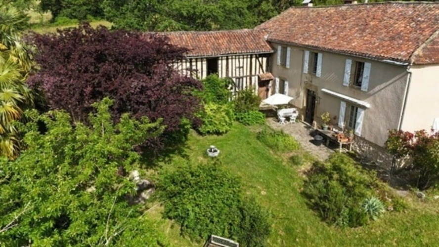 Photos 12 - Prestige - PLAISANCE DU GERS-MARCIAC, AUTHENTIQUE PROPRIETE RURALE 2 hecataressans voisin, sans vis à vis, un peu cachée et pourtant avec une jolie vue sur coteaux gascons