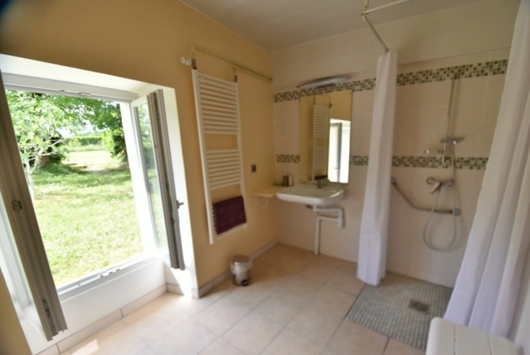 Photos 12 - Prestige - Propriete à vendre 13 pièces ROUILLAC (16)