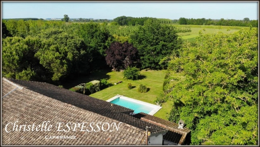 Photos 3 - Prestigious - MAGNIFICENT 205 M2 8-ROOM FARMHOUSE IN FOURQUES SUR GARONNE
