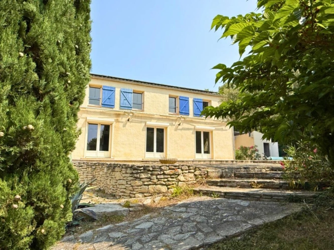 Photos 2 - Prestige - À 10 min de Pierrevert   Grande maison familiale avec terrai