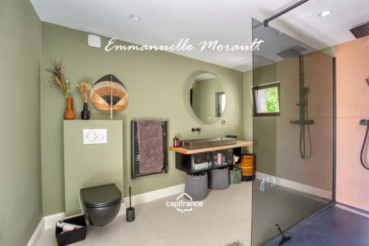 Photos 16 - Prestige - Grande Bastide Provençale - 10 pièces - terrain de 1.4 ha avec piscine, pool house et dépendances - BAGNOLS EN FORET (83)