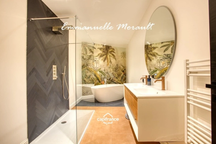 Photos 18 - Prestige - Grande Bastide Provençale - 10 pièces - terrain de 1.4 ha avec piscine, pool house et dépendances - BAGNOLS EN FORET (83)