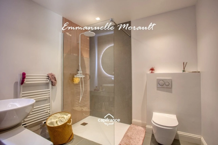Photos 21 - Prestige - Grande Bastide Provençale - 10 pièces - terrain de 1.4 ha avec piscine, pool house et dépendances - BAGNOLS EN FORET (83)