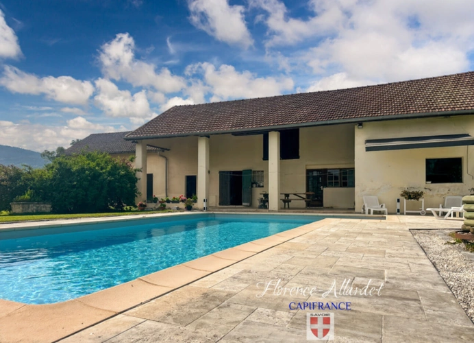 Photos 3 - Prestige - Saint-Jeoire-Prieuré – Propriété de caractère avec vaste annexe et piscine (73)