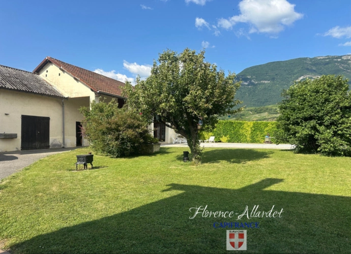 Photos 4 - Prestige - Saint-Jeoire-Prieuré – Propriété de caractère avec vaste annexe et piscine (73)