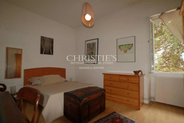 Photos 11 - Equestrian - 18-hectare estate with dominant views, maison de maitre and gites - great potential !
