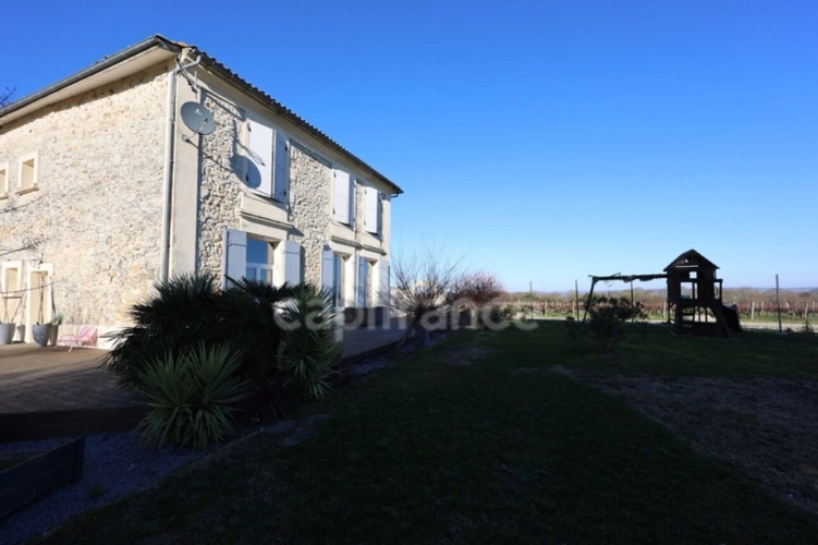 Photos 4 - Viticole - Exclusivité À VENDRE Domaine Viticole Cru Bourgeois Médoc Vue exceptionnelle