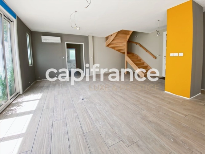 Photos 12 - Prestige - Propriete à vendre 17 pièces LORMONT (33)