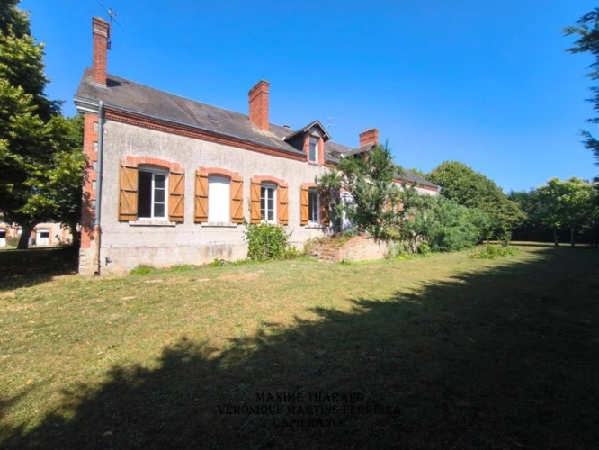 Photos 2 - Touristique - À vendre – Propriété agricole de charme à Thenioux (18)