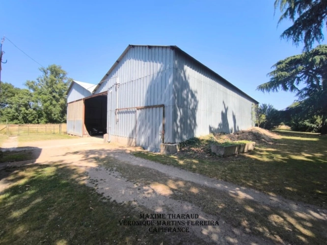 Photos 5 - Touristique - À vendre – Propriété agricole de charme à Thenioux (18)