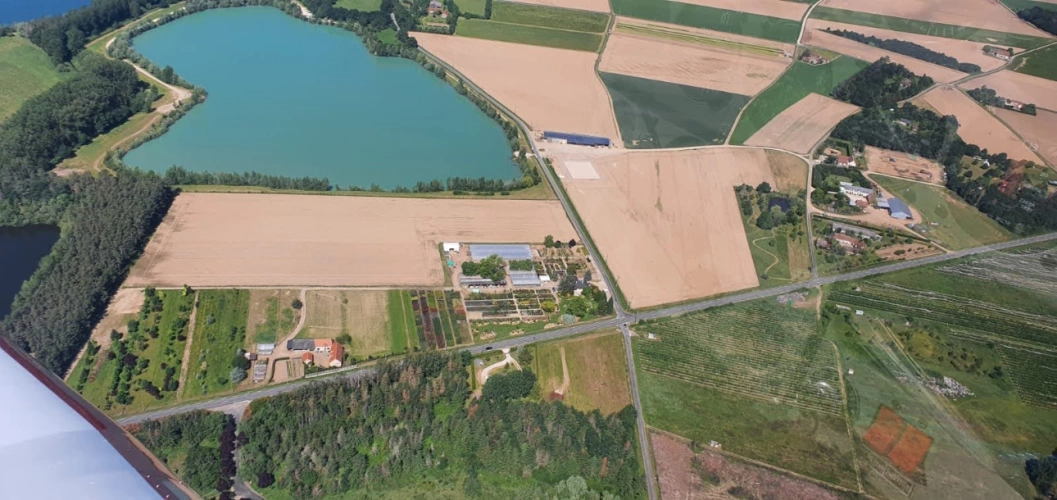 Photos 2 - Agricole - Sur ancienne Pépinière, ensemble immobilier avec maison et bâtiments