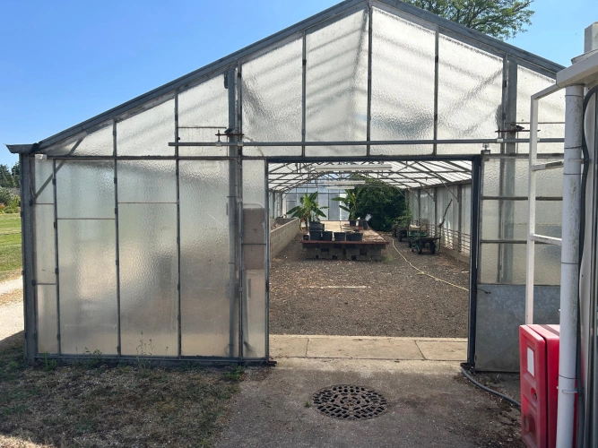 Photos 3 - Agricole - Sur ancienne Pépinière, ensemble immobilier avec maison et bâtiments