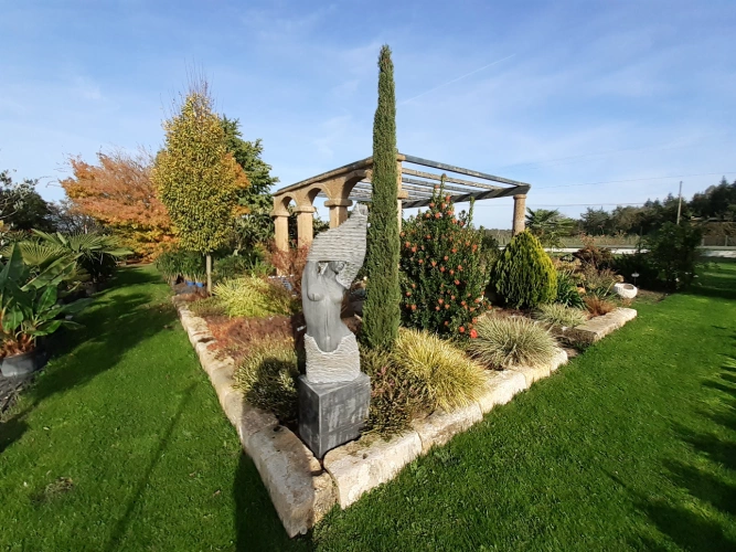 Photos 7 - Agricole - Sur ancienne Pépinière, ensemble immobilier avec maison et bâtiments