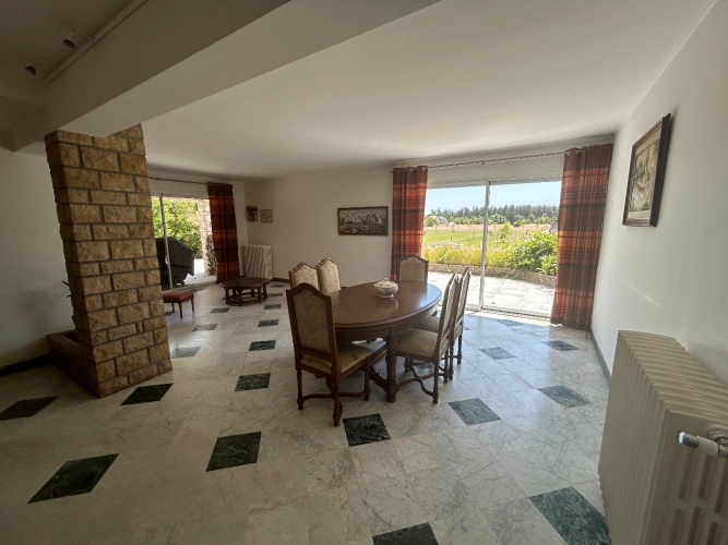 Photos 9 - Agricole - Sur ancienne Pépinière, ensemble immobilier avec maison et bâtiments