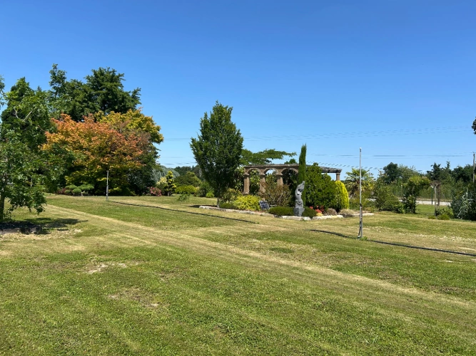 Photos 12 - Agricole - Sur ancienne Pépinière, ensemble immobilier avec maison et bâtiments