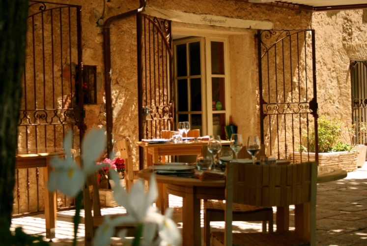 Photos 10 - Touristique - Ancienne Ferme du 18 ème siècle  avec activité restaurant