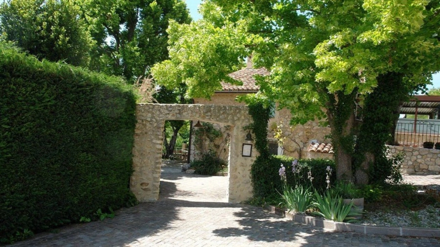 Photos 11 - Touristique - Ancienne Ferme du 18 ème siècle  avec activité restaurant