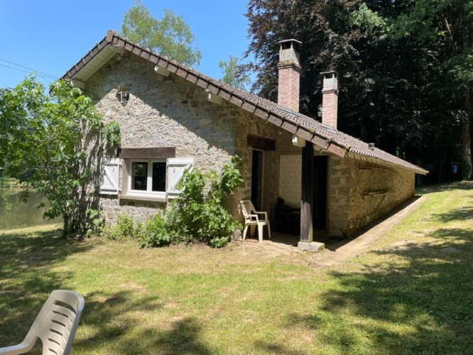 Photos 3 - Forestière - Un étang de plus de 2 hectares, une maison simple et vraie, au cœur de 10 hectares de nature préservée SAINT LEONARD DE NOBLAT (87)