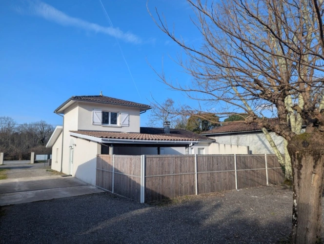 Photos 6 - Tourist - Estate of 4950m2 with two houses and outbuilding MERIGNAC (33)