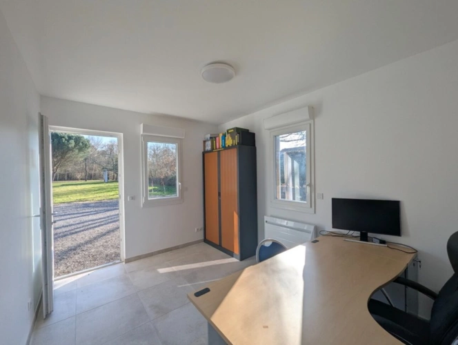 Photos 10 - Tourist - Estate of 4950m2 with two houses and outbuilding MERIGNAC (33)