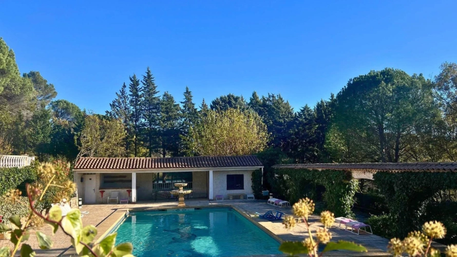 Photos 3 - Équestre - Propriété équestre de 3 hectares en Provence Verte (83)