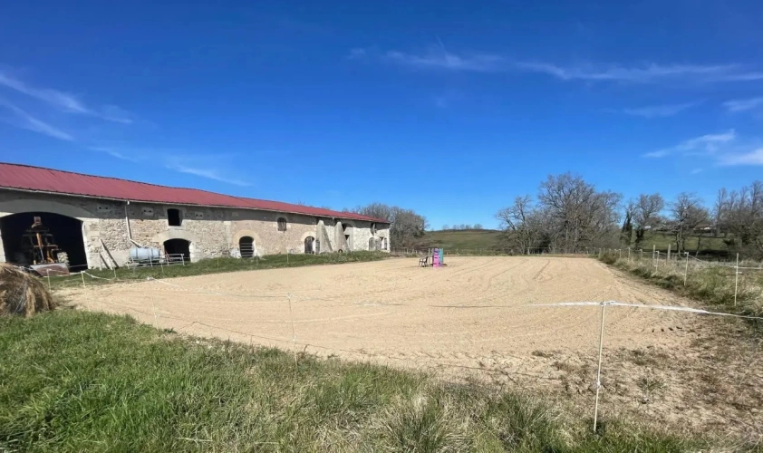 Photos 3 - Équestre - Propriété équestre 15 mn de CHALAIS (17) sur 30 ha
