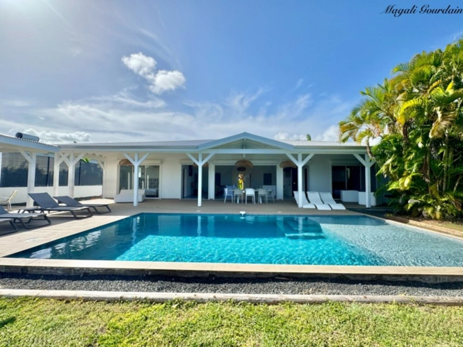 Photos 1 - Prestige - EN EXCLUSIVITE - A VENDRE - VILLA DE PRESTIGE MEUBLEE AVEC VUE MER - SAINT FRANCOIS