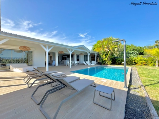 Photos 12 - Prestige - EN EXCLUSIVITE - A VENDRE - VILLA DE PRESTIGE MEUBLEE AVEC VUE MER - SAINT FRANCOIS