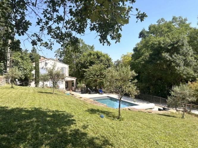 Photos 1 - Équestre - RARE PROPRIÉTÉ ÉQUESTRE SUR 11 796 m² - Auriol (13)