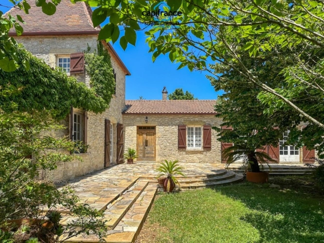 Photos 3 - Équestre - Propriete à vendre 5 pièces MAUROUX (46) Maison de 140m2 habitables, dépendance de 90m2 sur 6ha de terrain