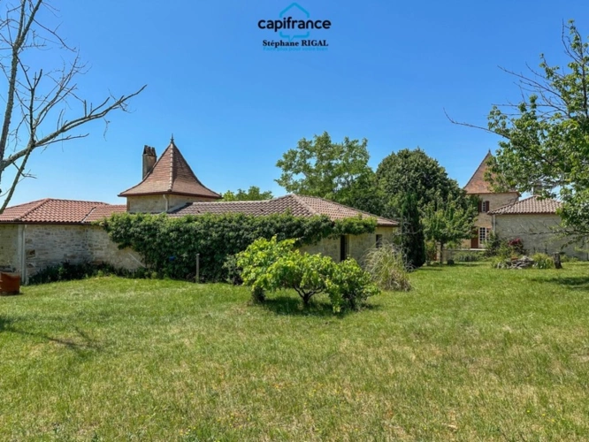 Photos 4 - Équestre - Propriete à vendre 5 pièces MAUROUX (46) Maison de 140m2 habitables, dépendance de 90m2 sur 6ha de terrain