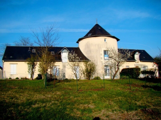 Photos 1 - Touristique - Dpt Nièvre (58), COULANGES les NEVERS belle propriété atypique sans vis à vis de 18 pièces 406m² habitables