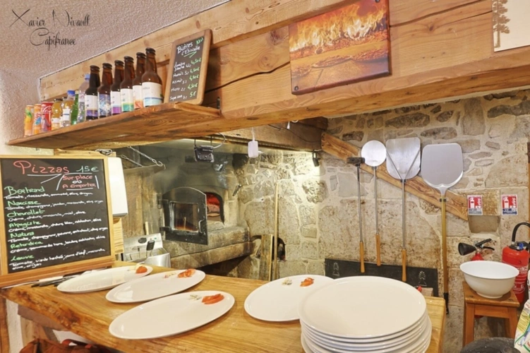 Photos 2 - Touristique - Propriete à vendre 15 pièces LE GRAND ABERGEMENT (01)