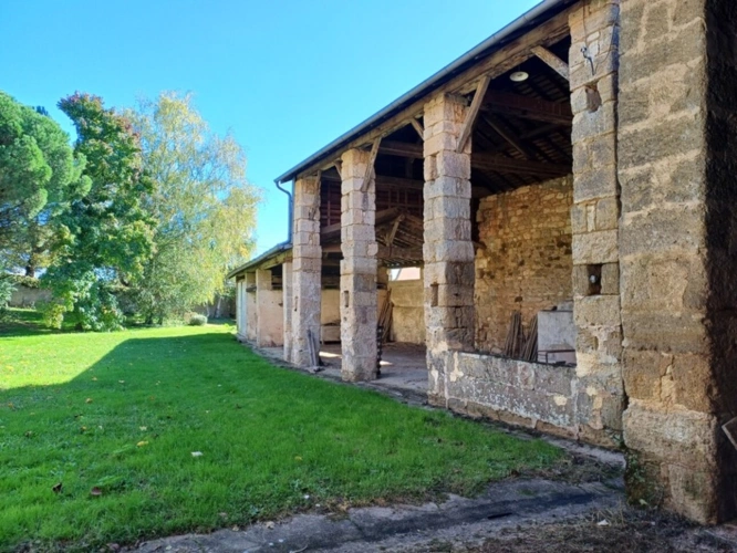 Photos 4 - Prestige - Propriété - 8 000 m² - Dépendances