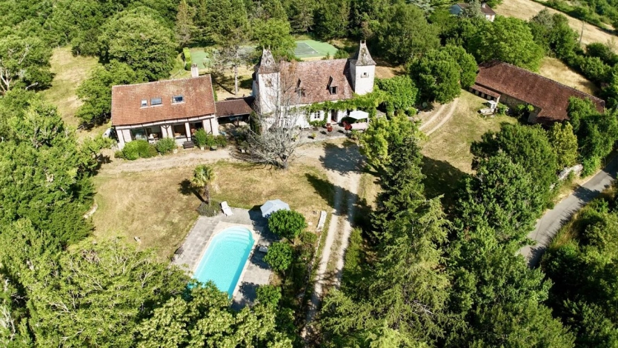 Photos 18 - Prestigious - House