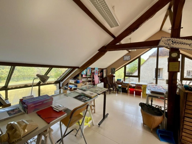 Photos 19 - Prestigious - House